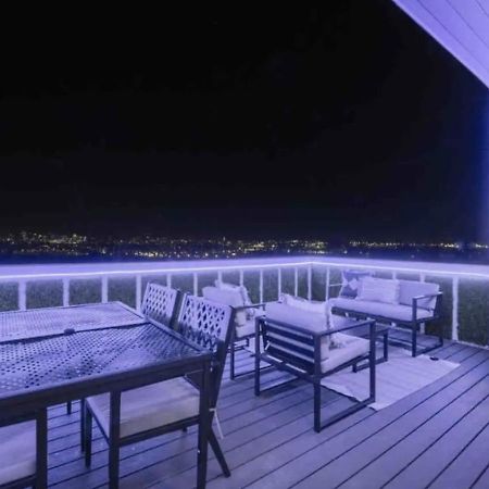 Luxury Four-Story Home, Rooftop Deck With Views, Pingpong! Sleeps 12! ناشفيل المظهر الخارجي الصورة