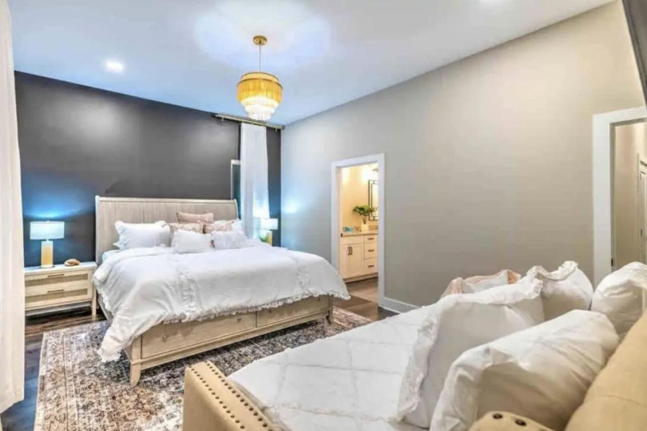Luxury Four-Story Home, Rooftop Deck With Views, Pingpong! Sleeps 12! ناشفيل المظهر الخارجي الصورة