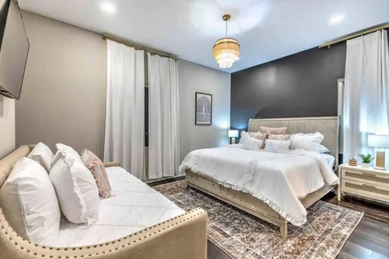 Luxury Four-Story Home, Rooftop Deck With Views, Pingpong! Sleeps 12! ناشفيل المظهر الخارجي الصورة
